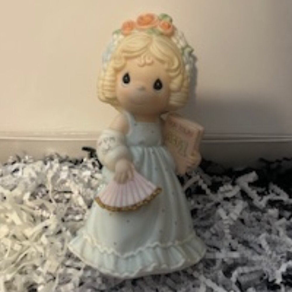 Precious Moments Figurine